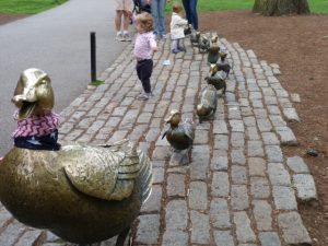 bronze ducklings In Boston