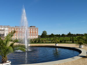 hampton court palace